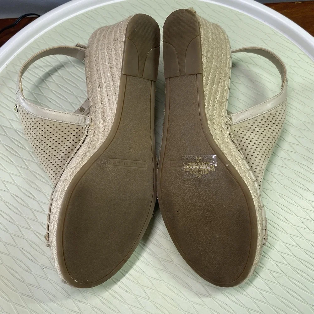 Marc Fisher Senton Women's Sz Suede&Leather‎ Espadrille Studded Beige Wedges 10M